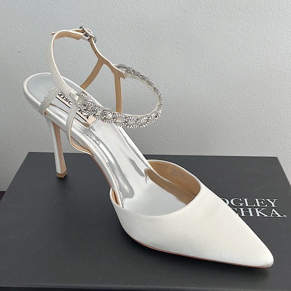 Badgley Mischka Heels - Picture 1 of 7